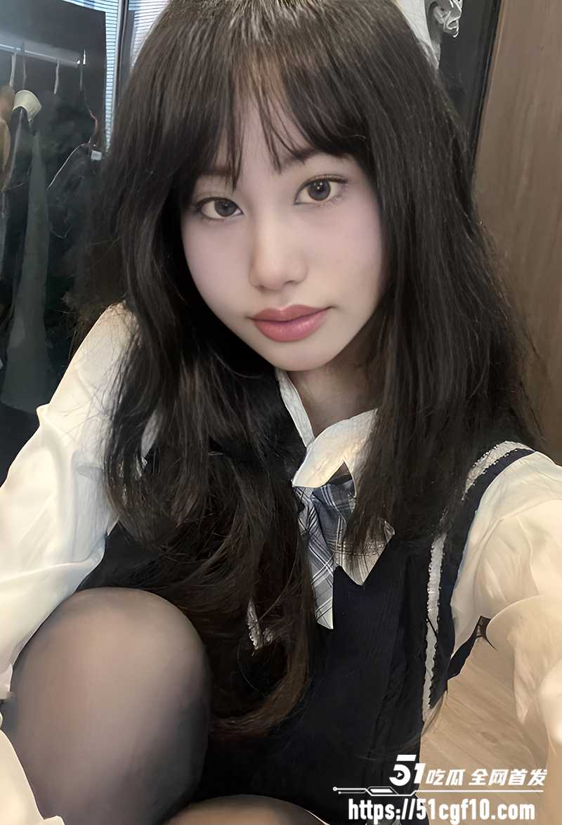 混血脸嫩妹自慰私拍 2 拷贝