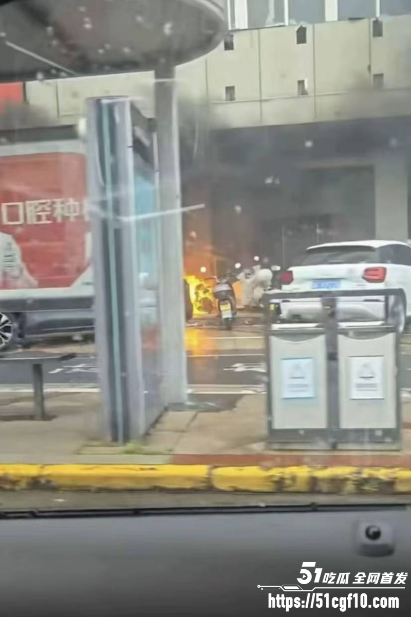 浙江嘉兴嘉善县小鹏汽车自燃事件02