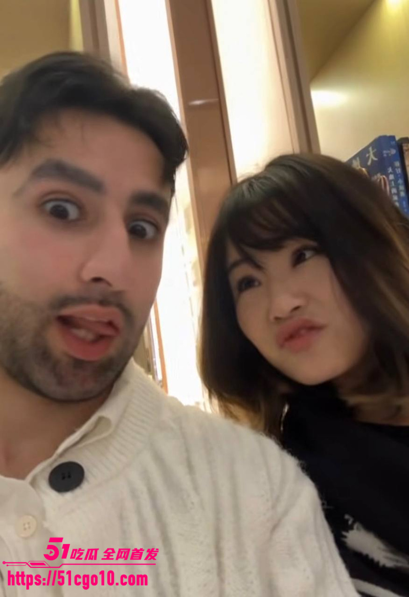 俄男街头开麦中国女是亚洲马桶 8