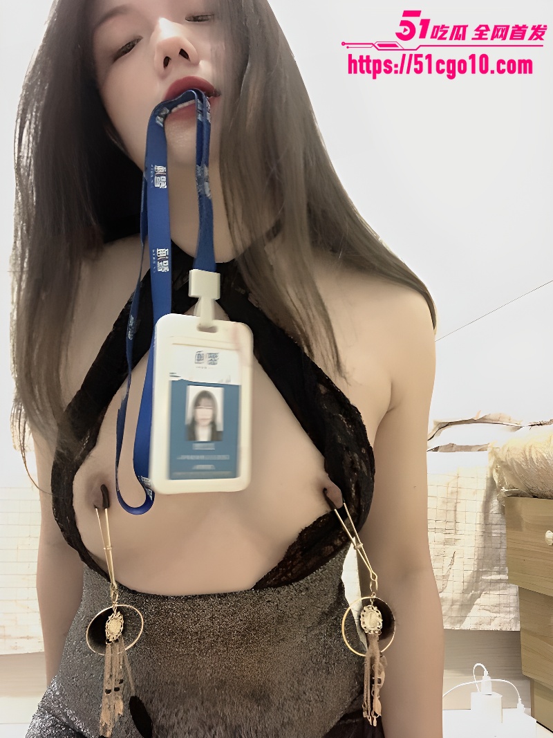 广东少妇 吴方情 淫贱堕落彻底疯狂4