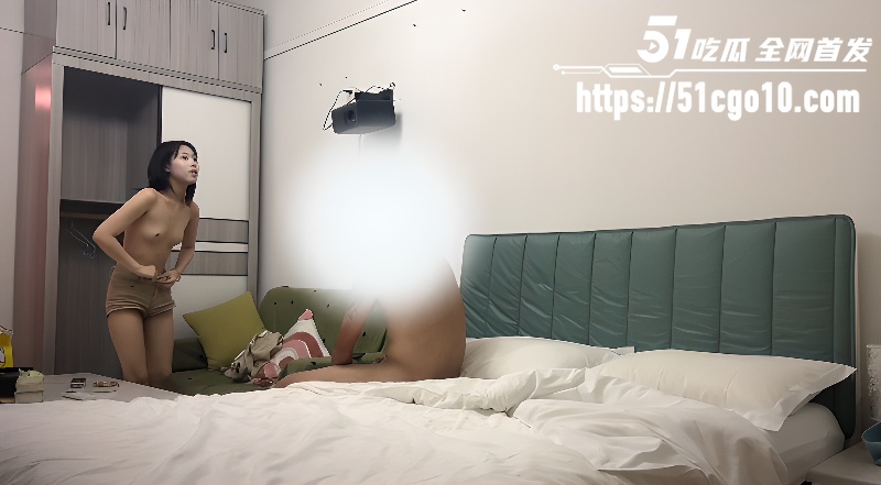 51青枫探花酒店约炮清纯辣妹 2