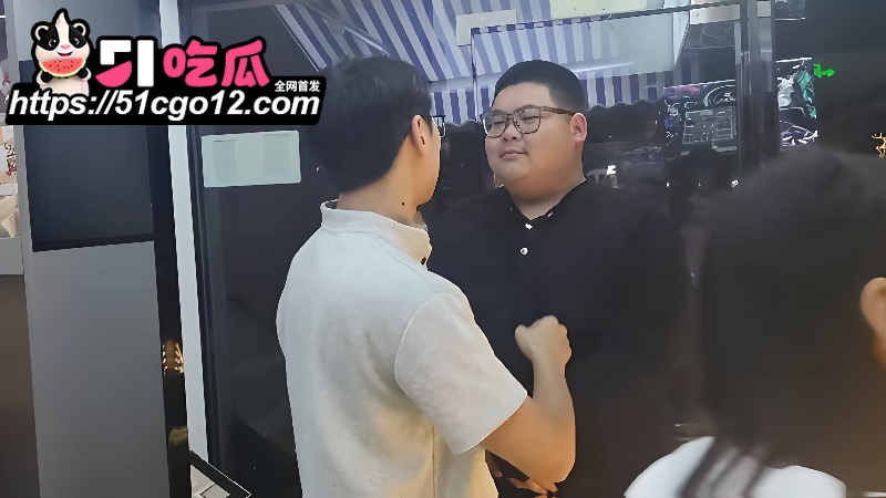 兄弟接吻 4