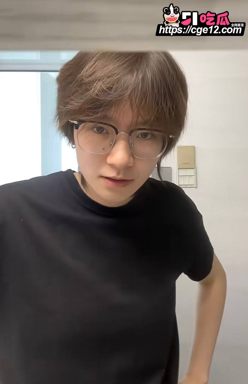 抖音网红女同 门门姐 16