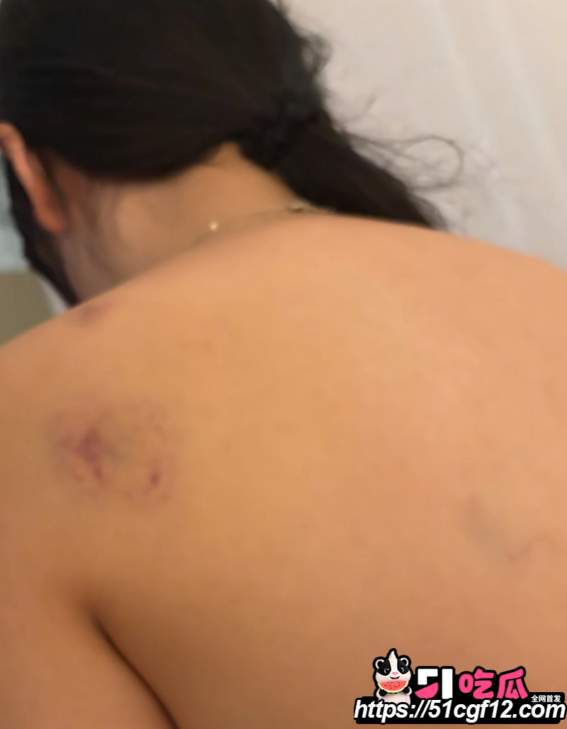 陕西渣男秦俊男恋爱期间出轨021