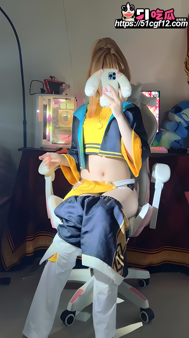 极品福利姬 奈奈 COS姬小满 化身饥渴淫娃模拟足交榨精 堪称顶级足控福利！
