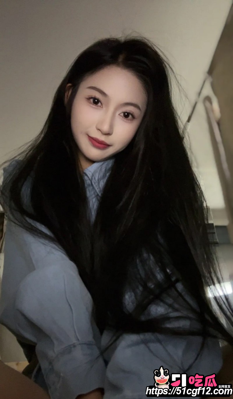 广东反差学生妹 周晓恩 约炮私拍 穿女仆装捣穴自慰 骑乘榨精表情风骚 天生的卖逼圣体！
