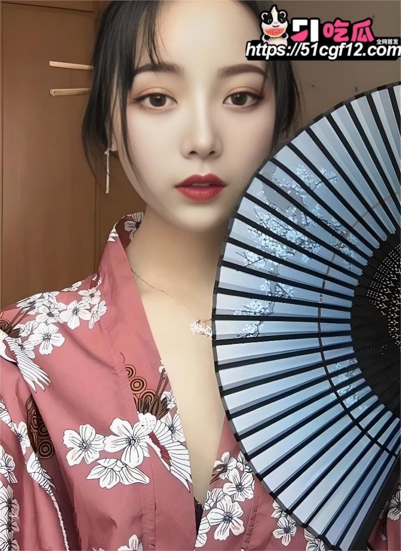 高颜值少妇 王媛媛 酒店性爱自拍 金主胯下沦为舔屌母狗 后入中出肆意蹂躏酮体
