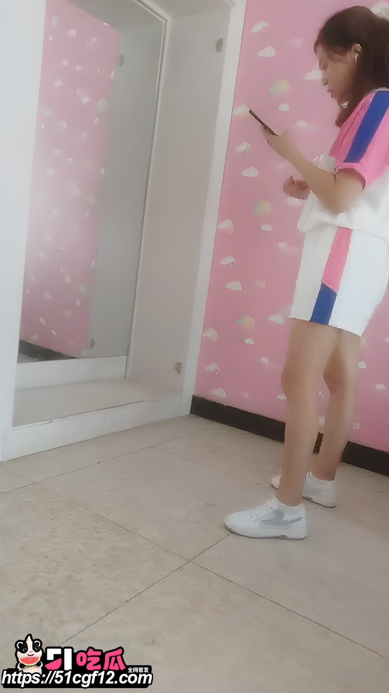 城中村扫街 嫖娼视频 1