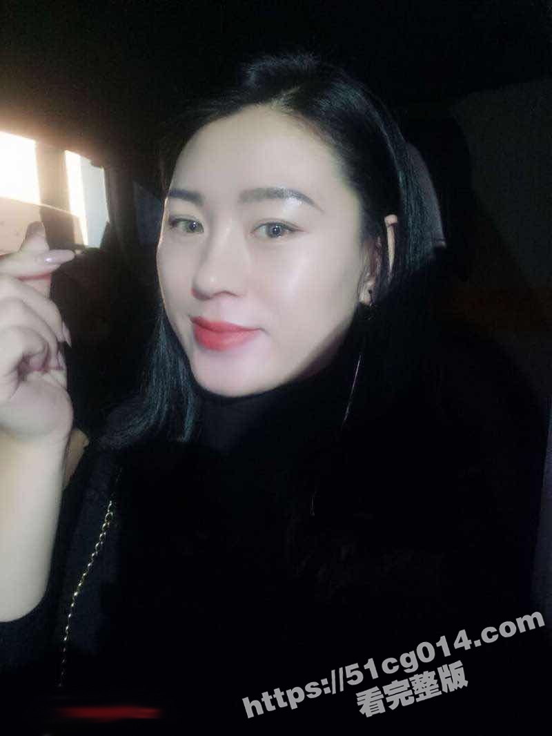 河南夫妻自拍不慎流出 一副欲求不满的样子 主动口交后入 这种骚货往往不是一个男人就征服的了的！