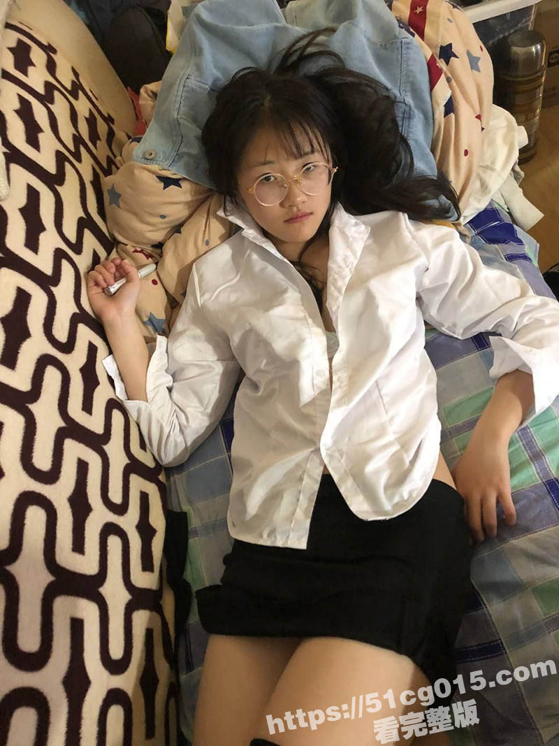 云南昆明00后中学生相关图片