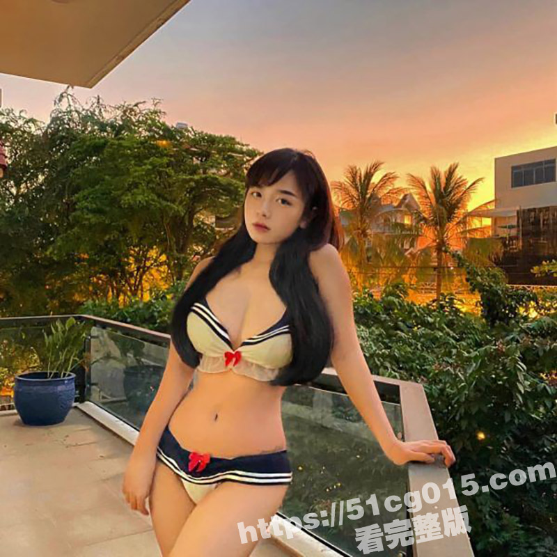 越南童颜巨乳白虎网红相关图片