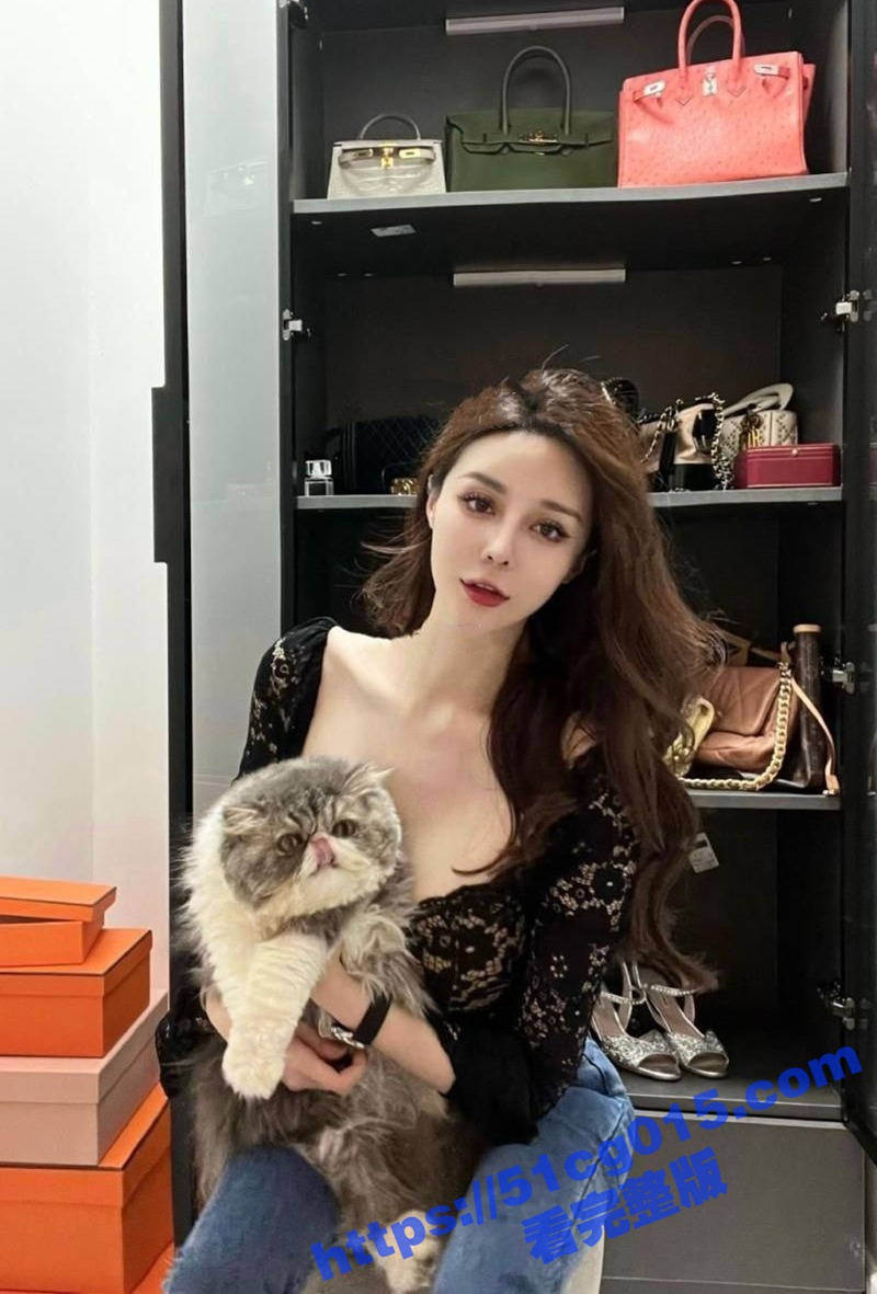 颜值身材双绝 高端名媛 闵雨晴 被富哥流出 奶白嫩乳 蜂腰长腿 娇香可人 小穴无比紧致！