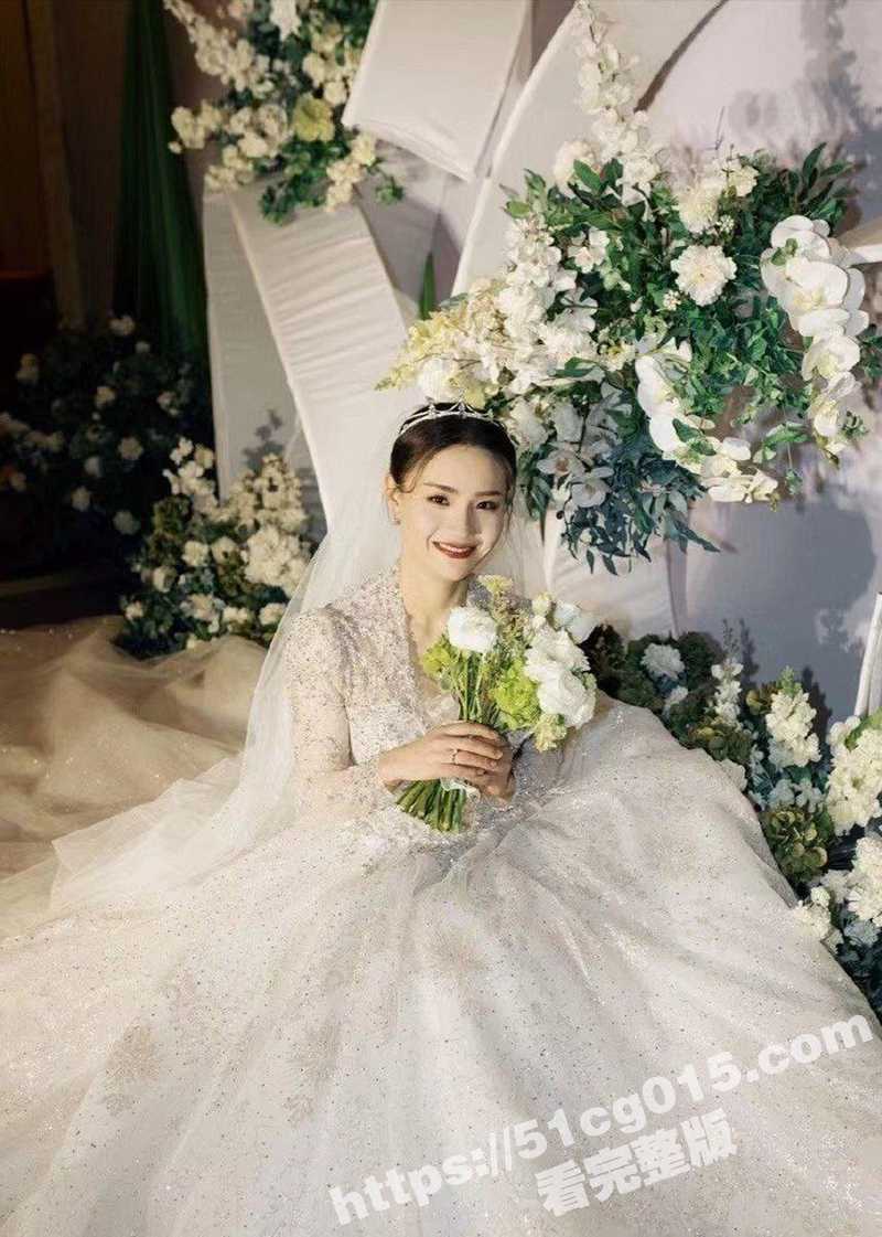 江苏已婚娇妻 钟颖 相关图片
