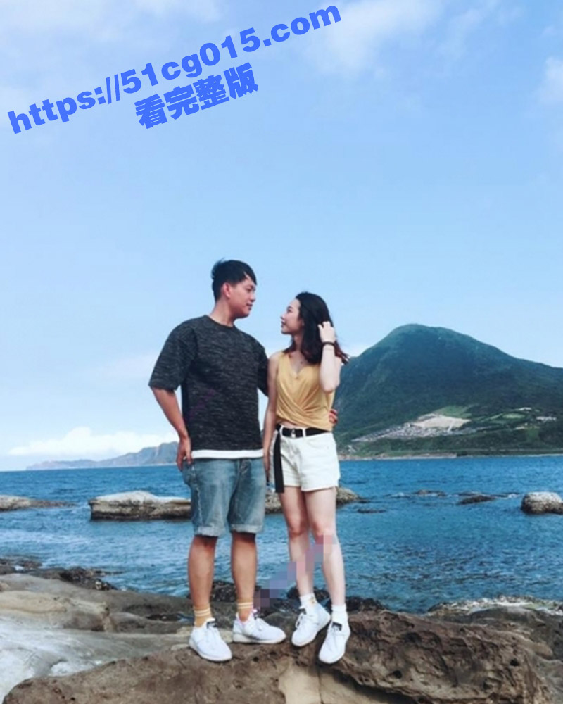 再度流出反差人妻 萱萱 和老公的激情啪啪视频 骚妻女上骑乘疯狂榨精 淫荡的叫声让人听了简直受不了