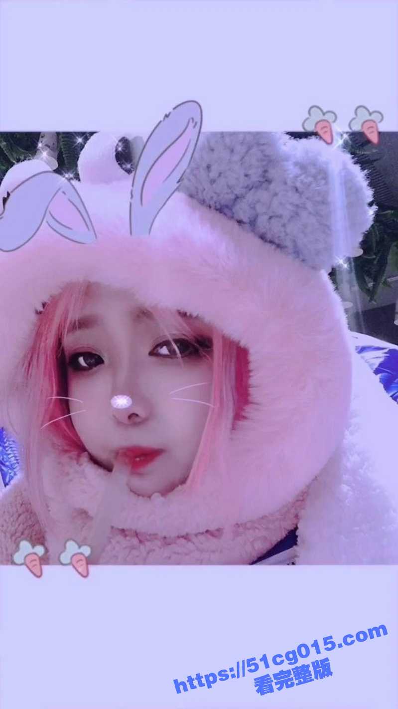 瓜友投稿 哈尔滨微胖骚货 自慰流出 据她自己说 第一次就是跟她当时男朋友还有他男朋友兄弟3p！