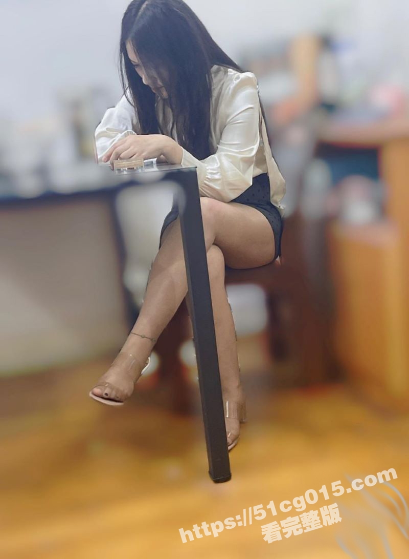 海角大神拿下丰乳肥臀相关图片