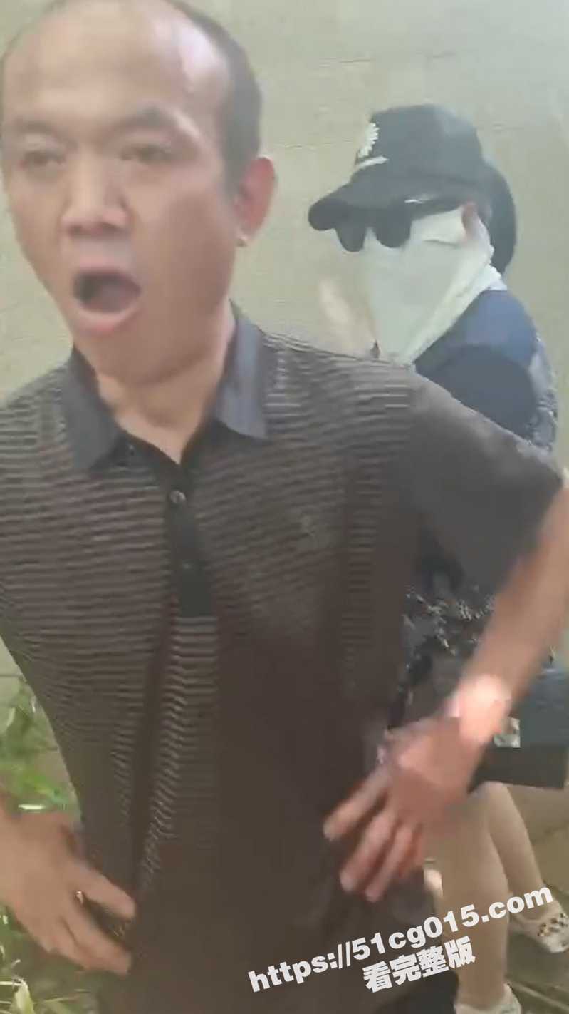 老年娱乐场所 小树林相关图片