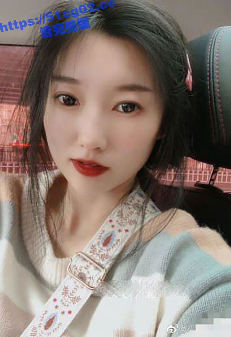 抖音极品人妻 辣妈在这里 献身榜一大哥 拍大尺度黑丝自慰福利视频 极致身材彰显万般风骚！