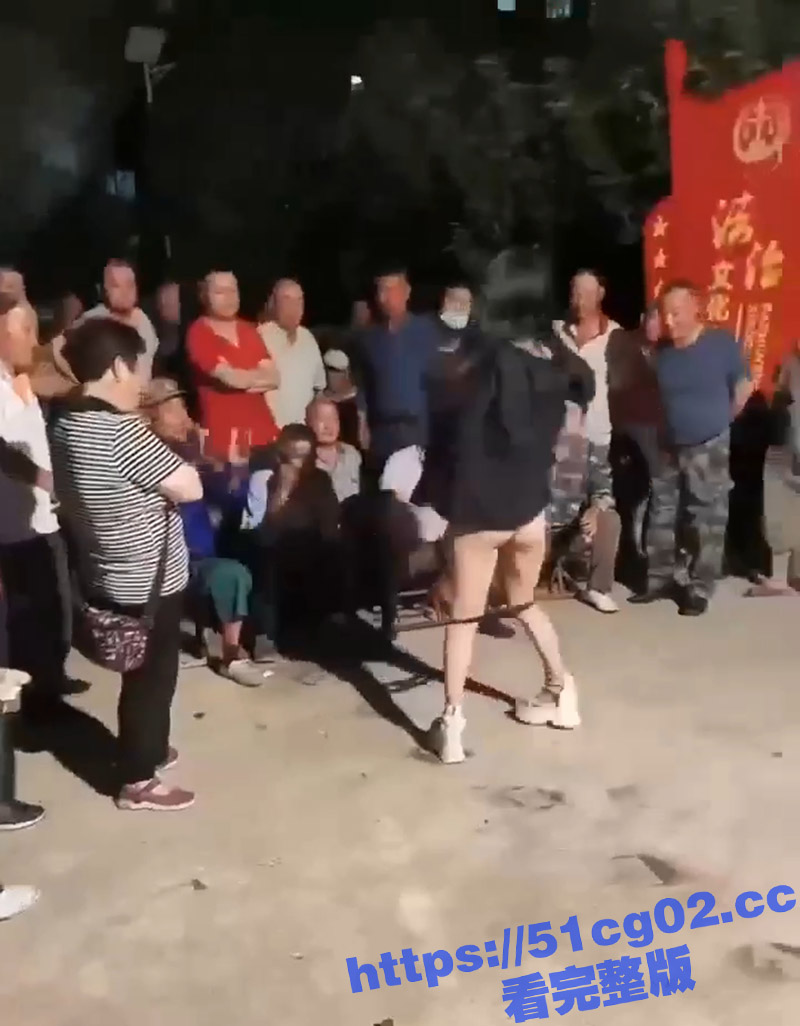 性感少女回村 给农村相关图片