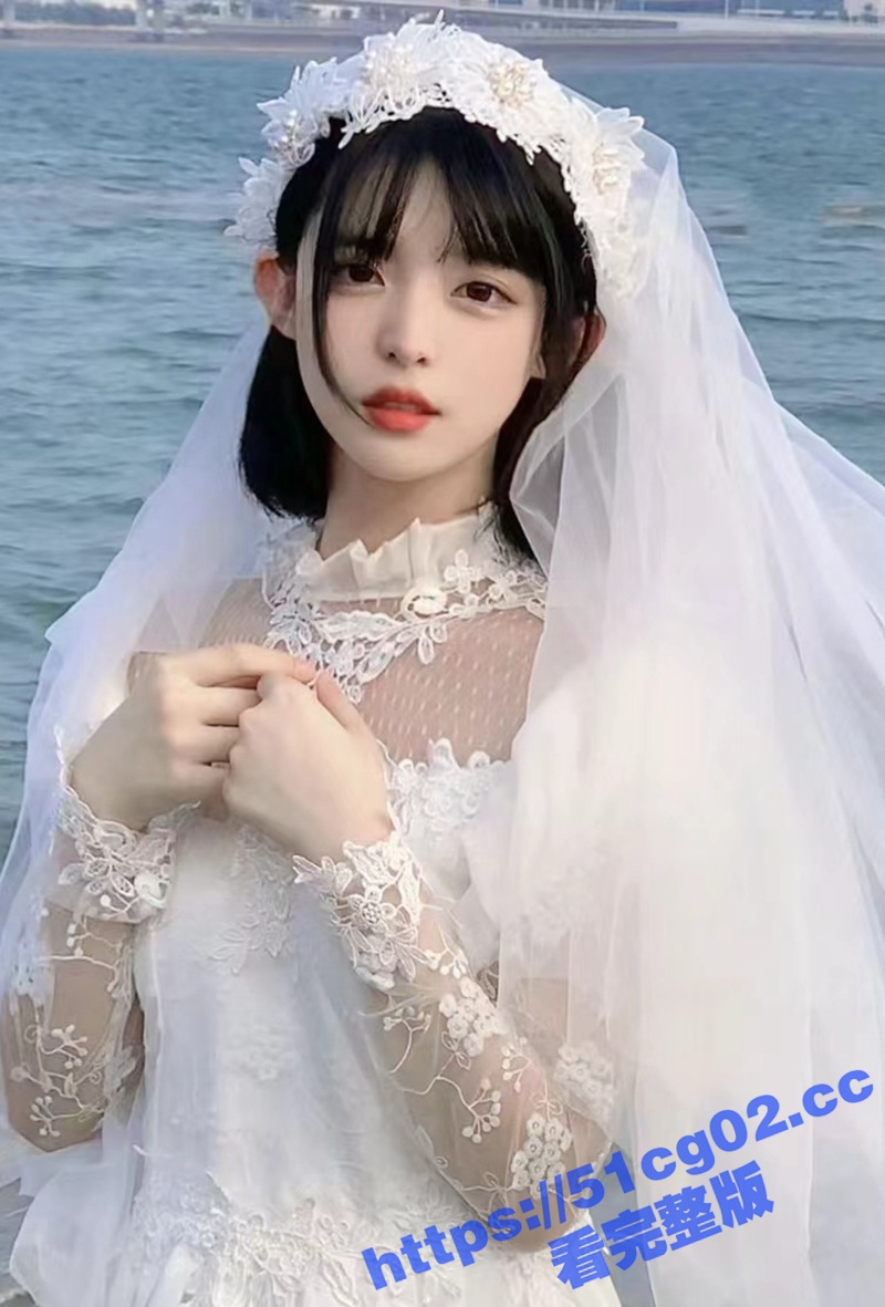 白色蕾丝婚纱下的淫荡美娇娘 新婚夜不陪老公陪前男友睡 各种招式来一遍 简直爽翻天