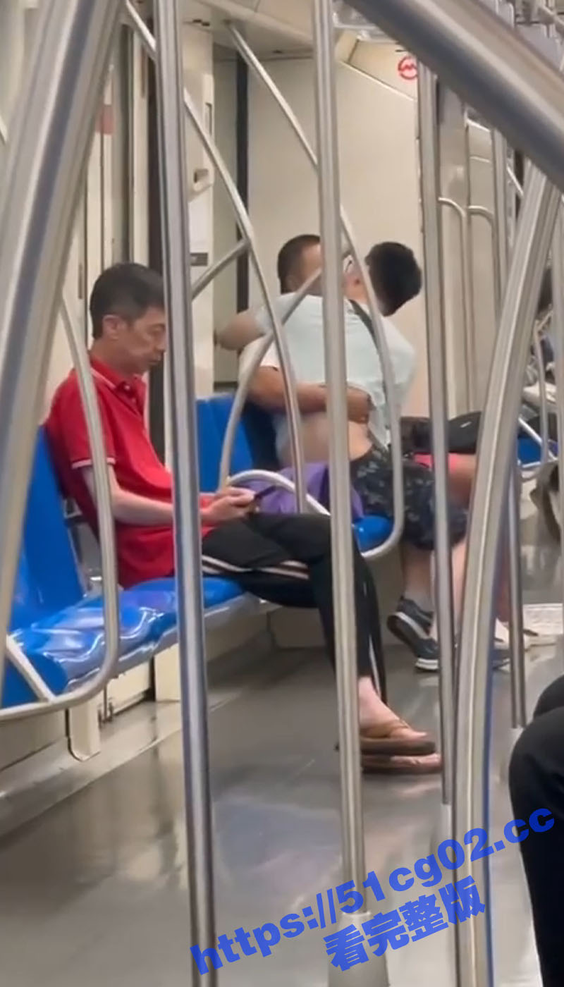 基佬们越来越放肆了！相关图片
