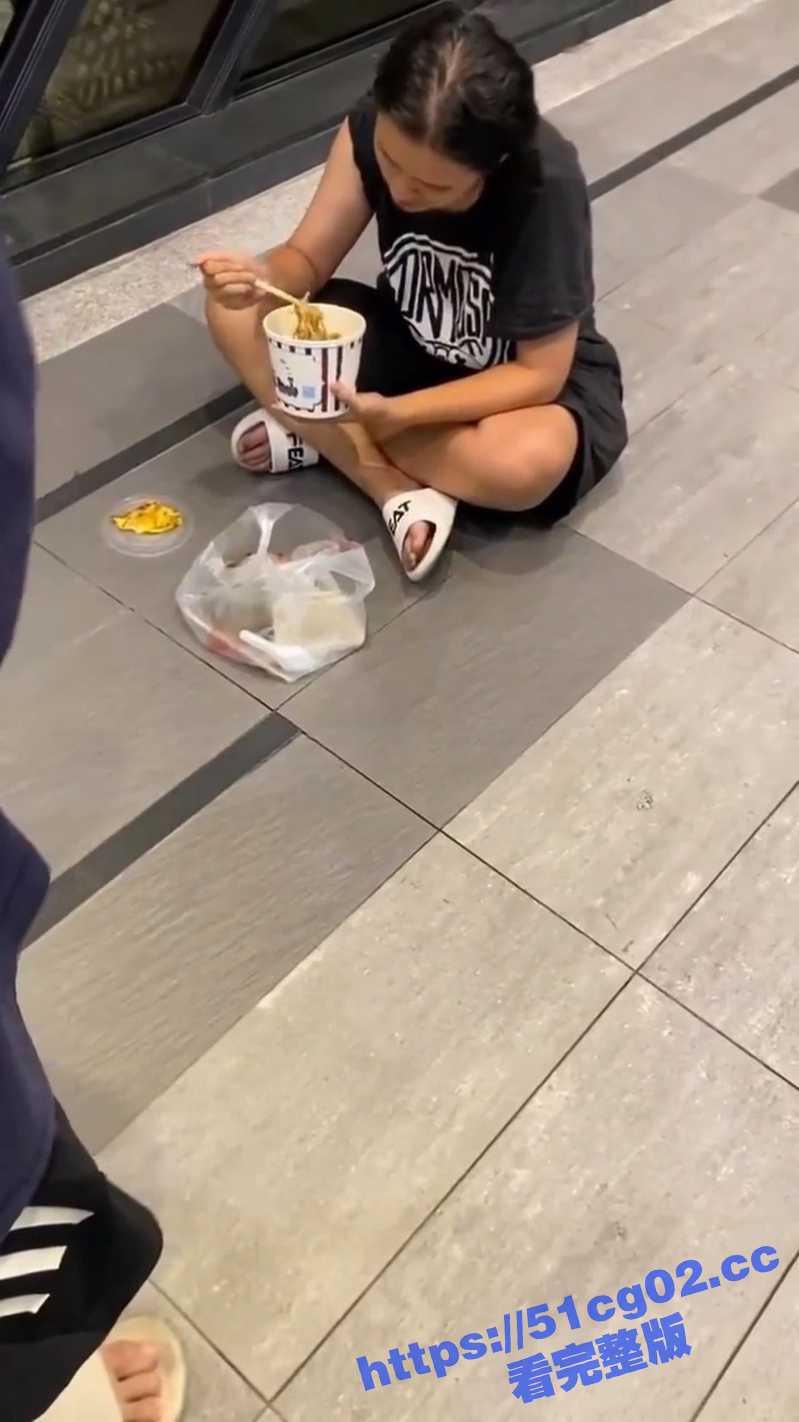 曾经火遍全网的爷孙恋相关图片