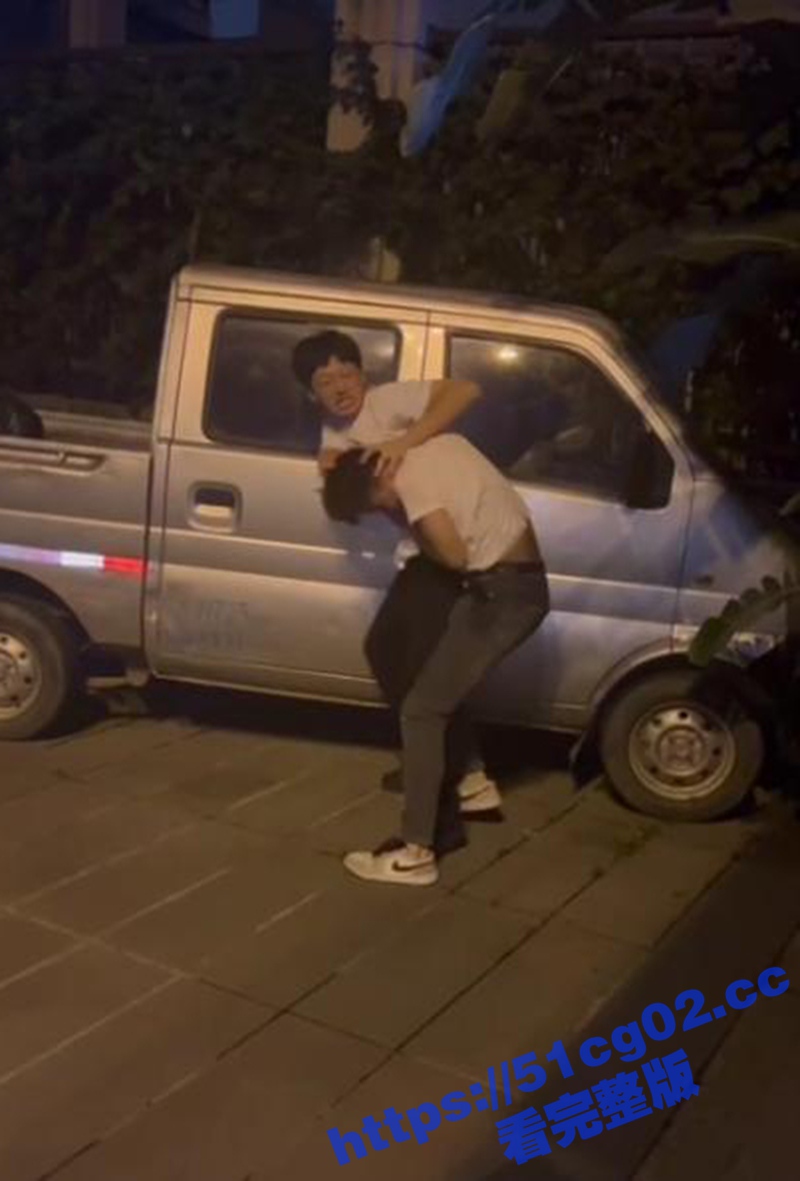 女人打架对比男人打架相关图片