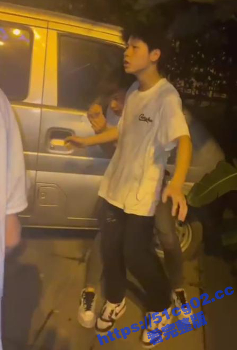 女人打架对比男人打架相关图片