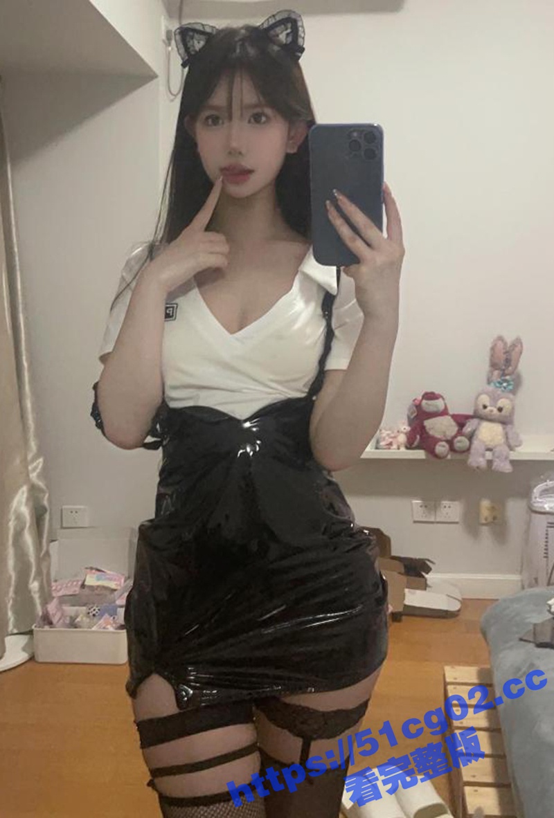 推特露脸极品反差福利相关图片