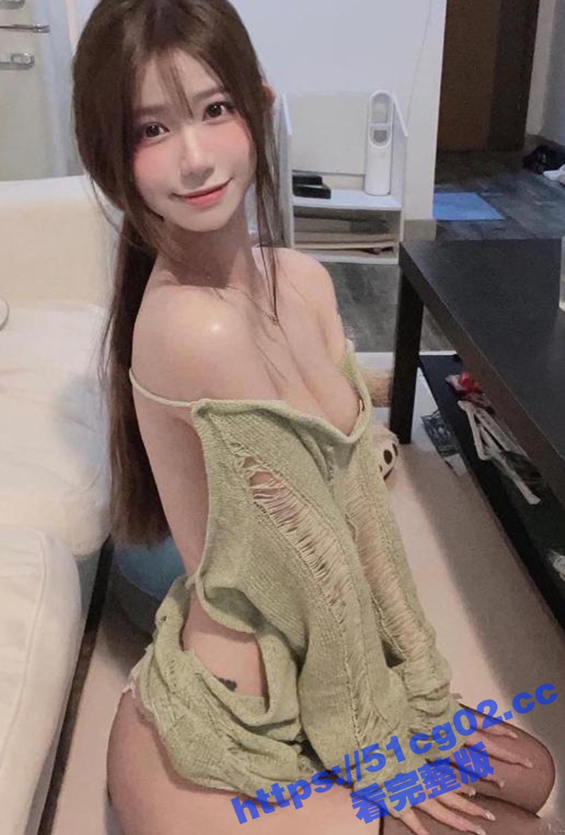 推特露脸极品反差福利相关图片