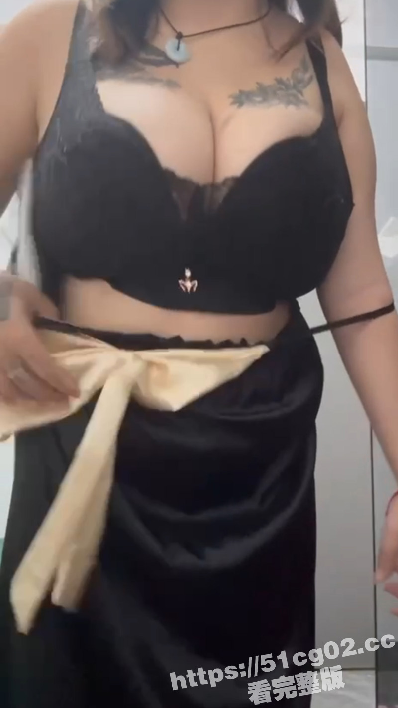 快手巨乳网红 嘉yi相关图片