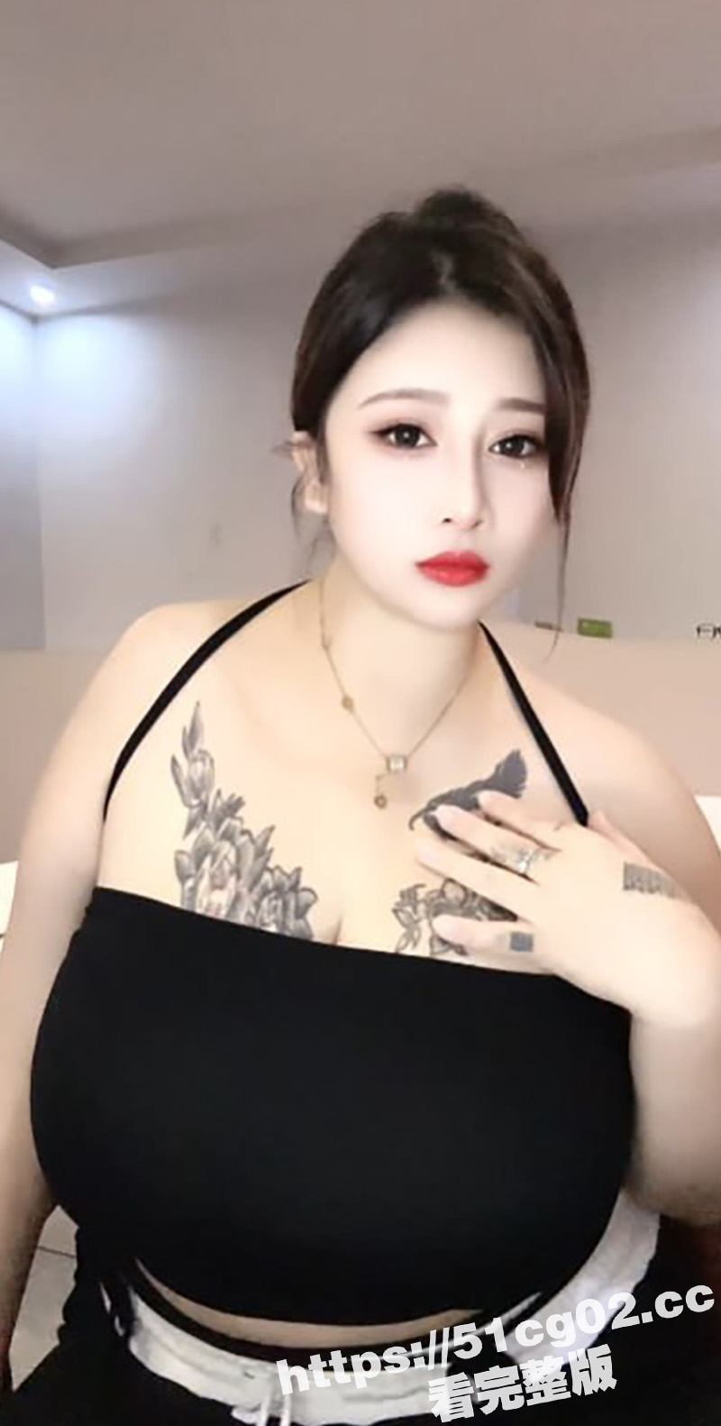 快手巨乳网红 嘉yi相关图片