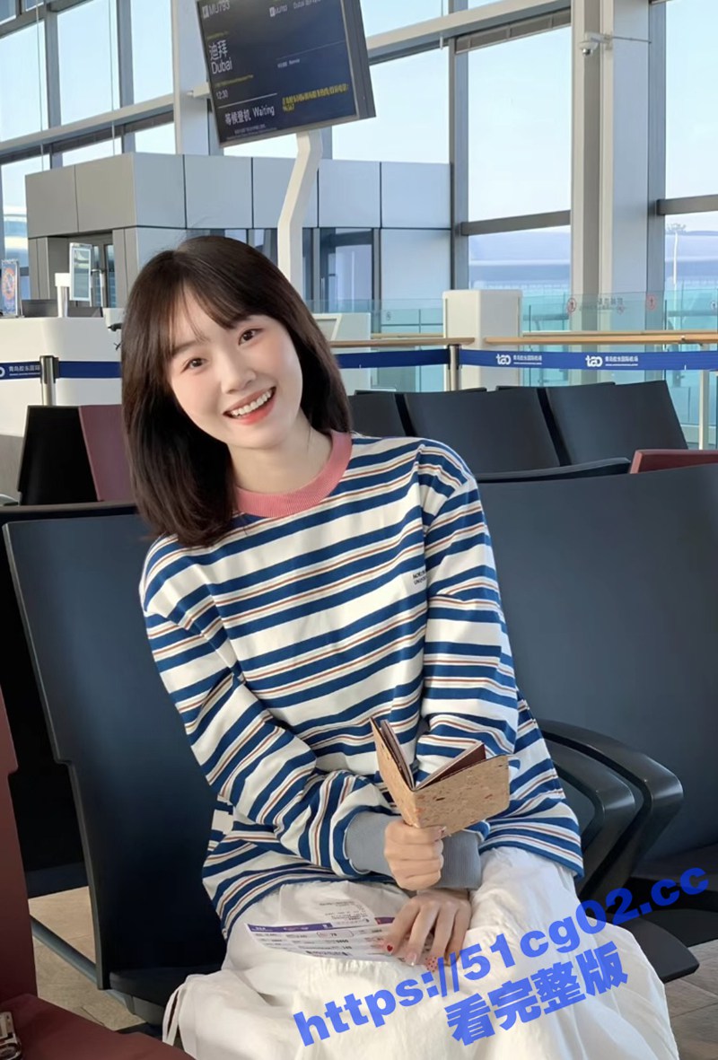 高颜值短发气质小姐姐相关图片
