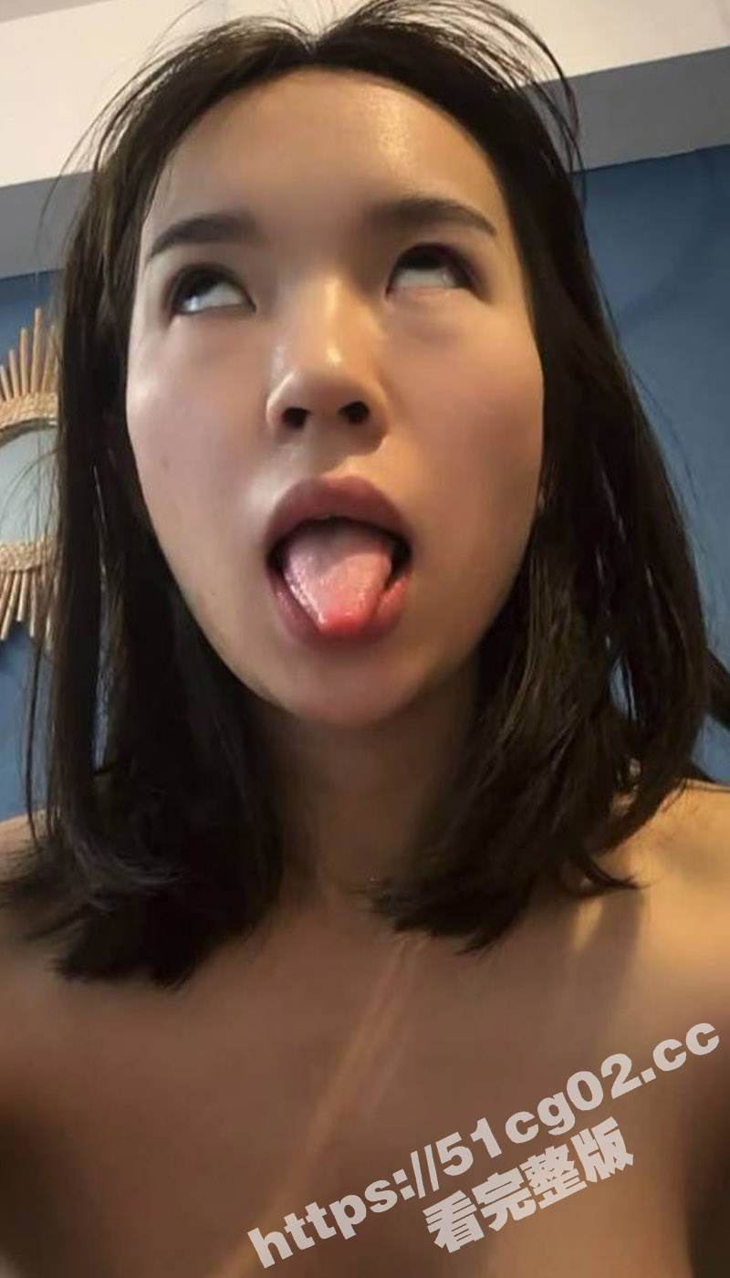 浙江瓜友投稿自己的骚逼前台女友 小米 骚货喜欢听人骂她烂逼母狗 越骂她越兴奋越饥渴 骚得一批