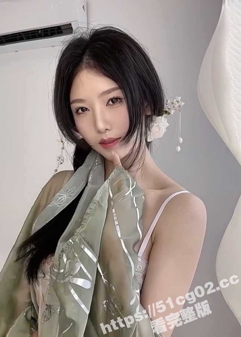 微博高颜值 网红反差相关图片