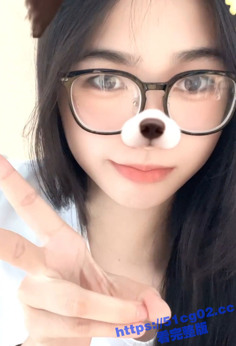 佛山高颜值纯欲反差美相关图片