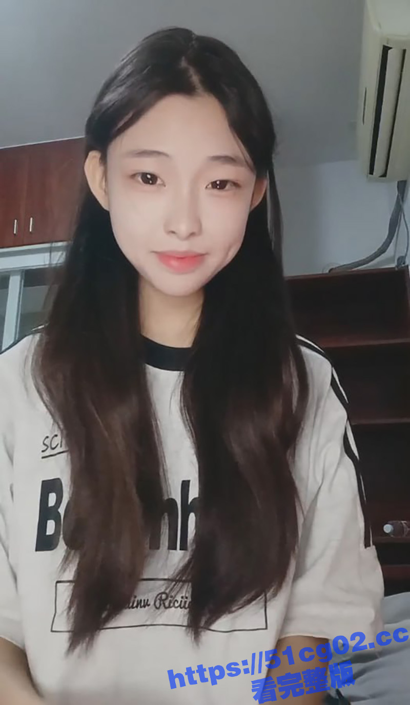 真实大学校花下海 全裸大秀身材直播赚钱 清纯的脸蛋修长的酮体 得沦为多少男人意淫的对象