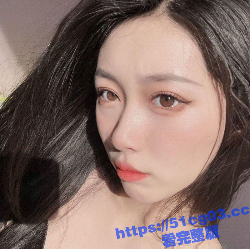 土豪包养的大学生母狗相关图片