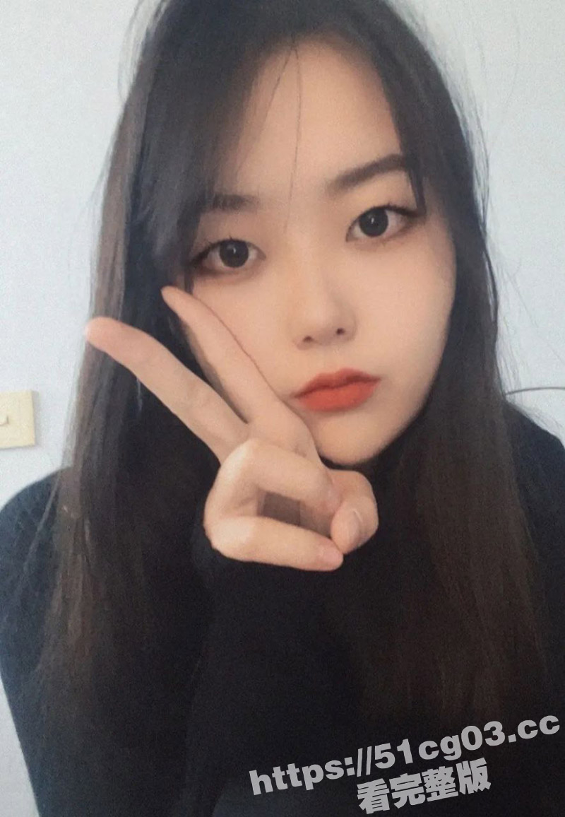 内蒙古赤峰张倩芸 高颜值的大奶长腿美女 长相很清纯但床上很反差 被男友调教成母狗 分手后遭曝光