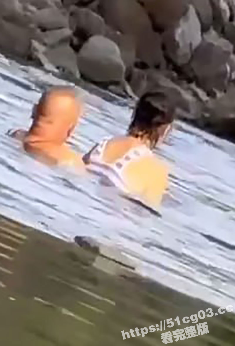 炎热的夏天想做爱 还相关图片