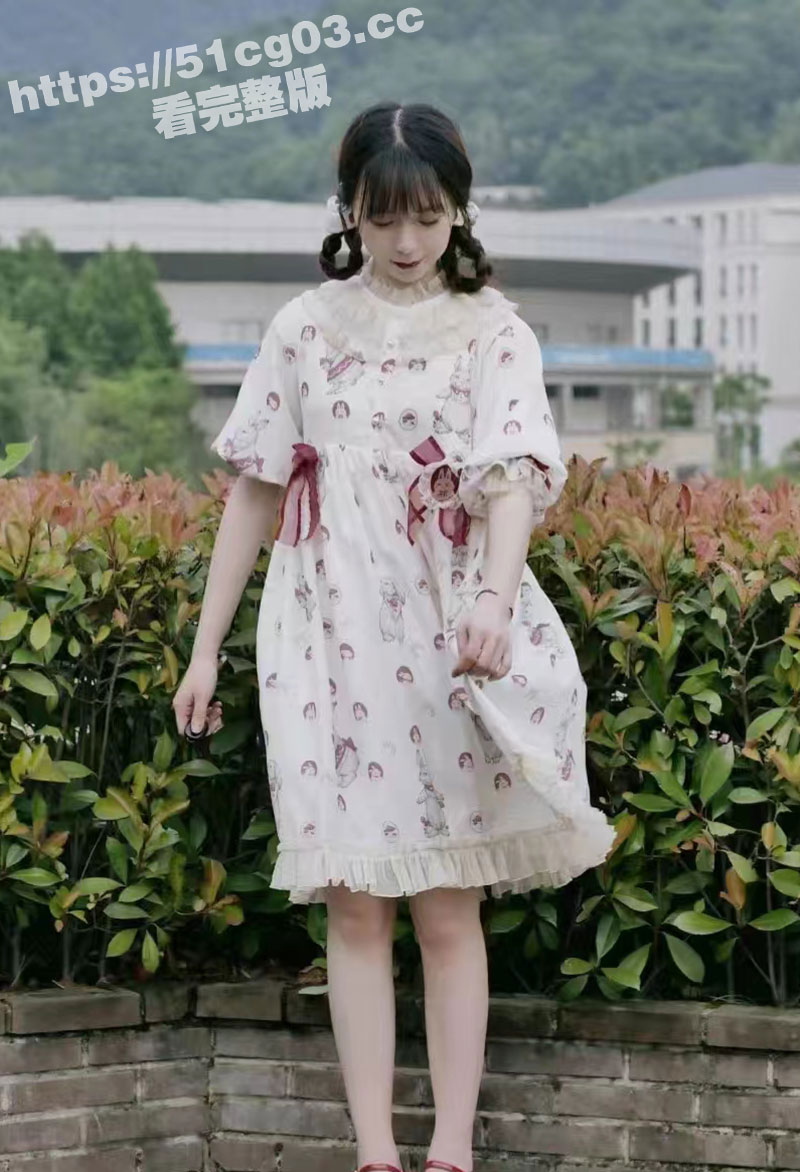 约炮00后极品美女大相关图片
