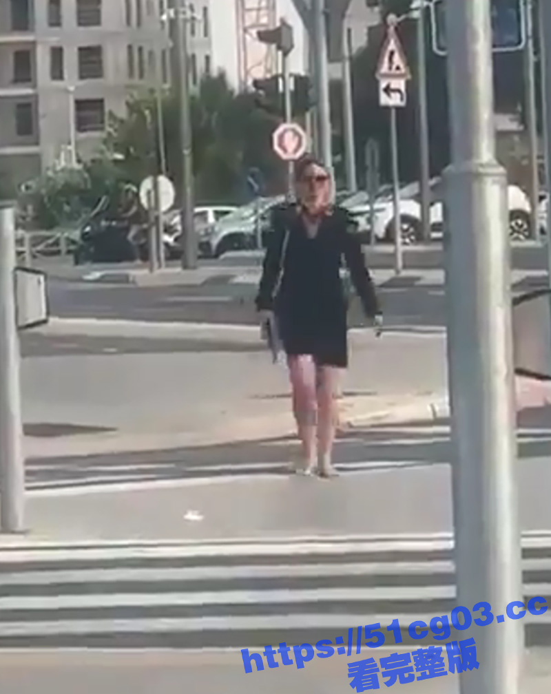 以色列妇女 袭击刺伤相关图片