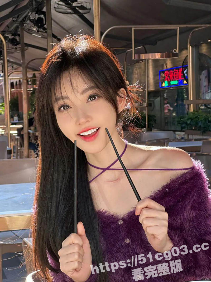 冯提莫健身直播意外走相关图片