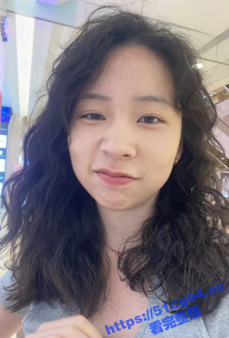 合肥幼儿师范高等专科学校大二嫩妹刘潇琦 来大姨妈男友也不放过 穿着白丝帮他足交