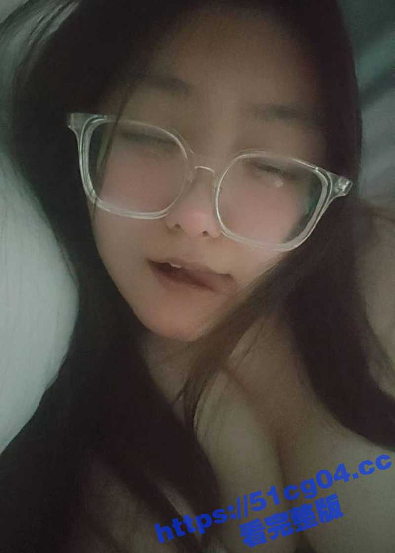 山西大学眼镜婊  朱相关图片