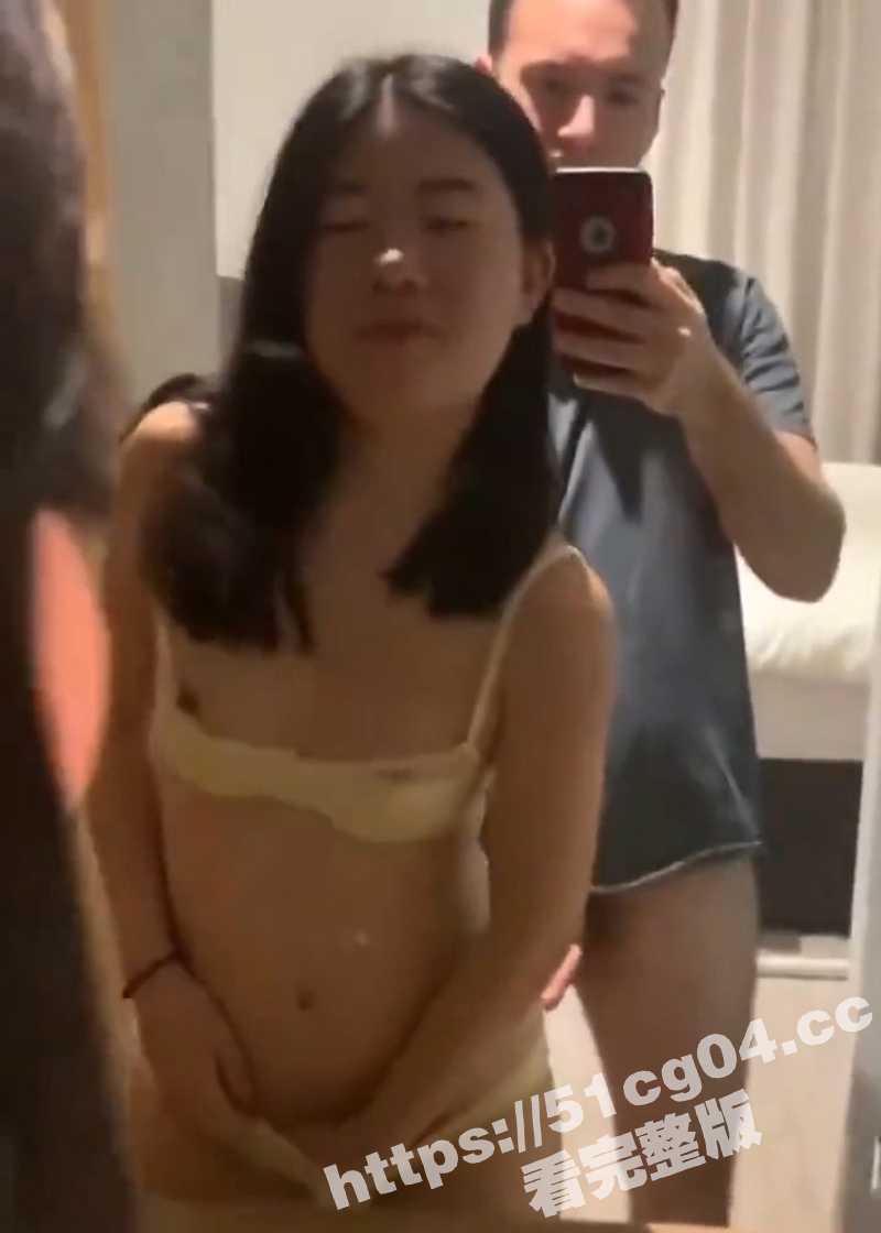 漂亮人妻家中偷情洋老相关图片