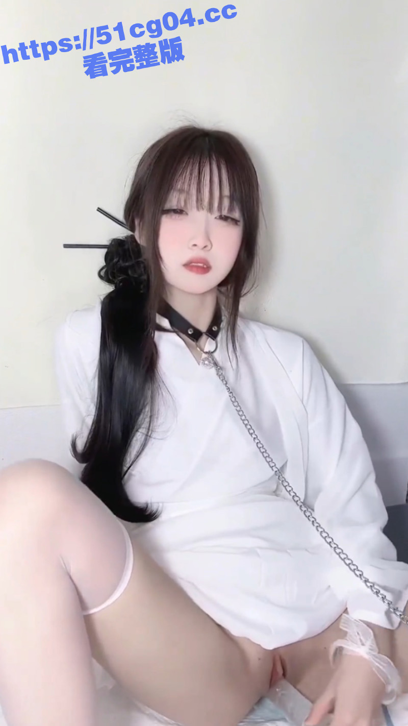 真实反差小母狗 土豪相关图片