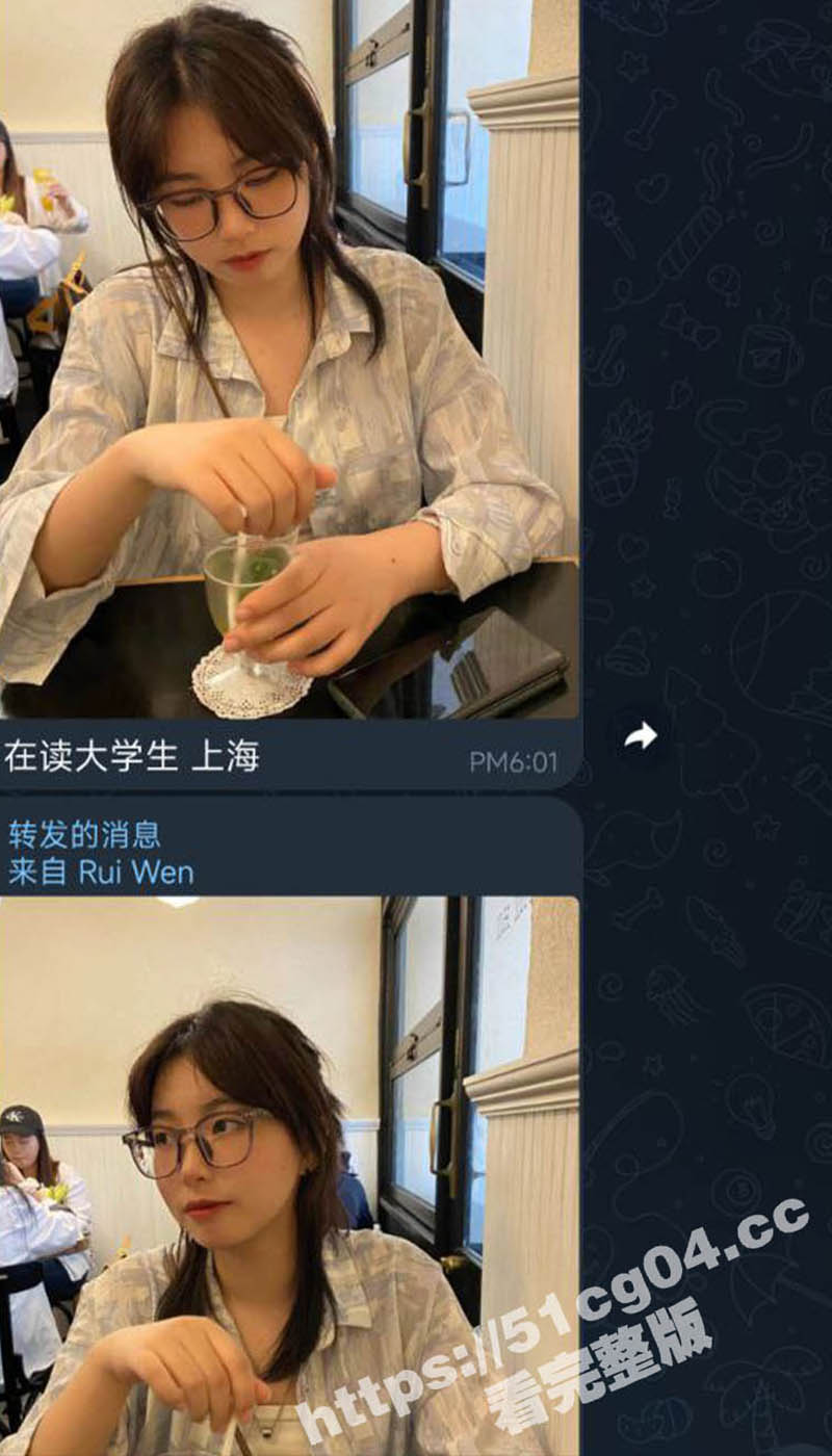 极品高颜值上海在读大学生美女 对着镜子扣逼自慰 被男友摁在床上操到委屈大哭 看着真是可怜呢
