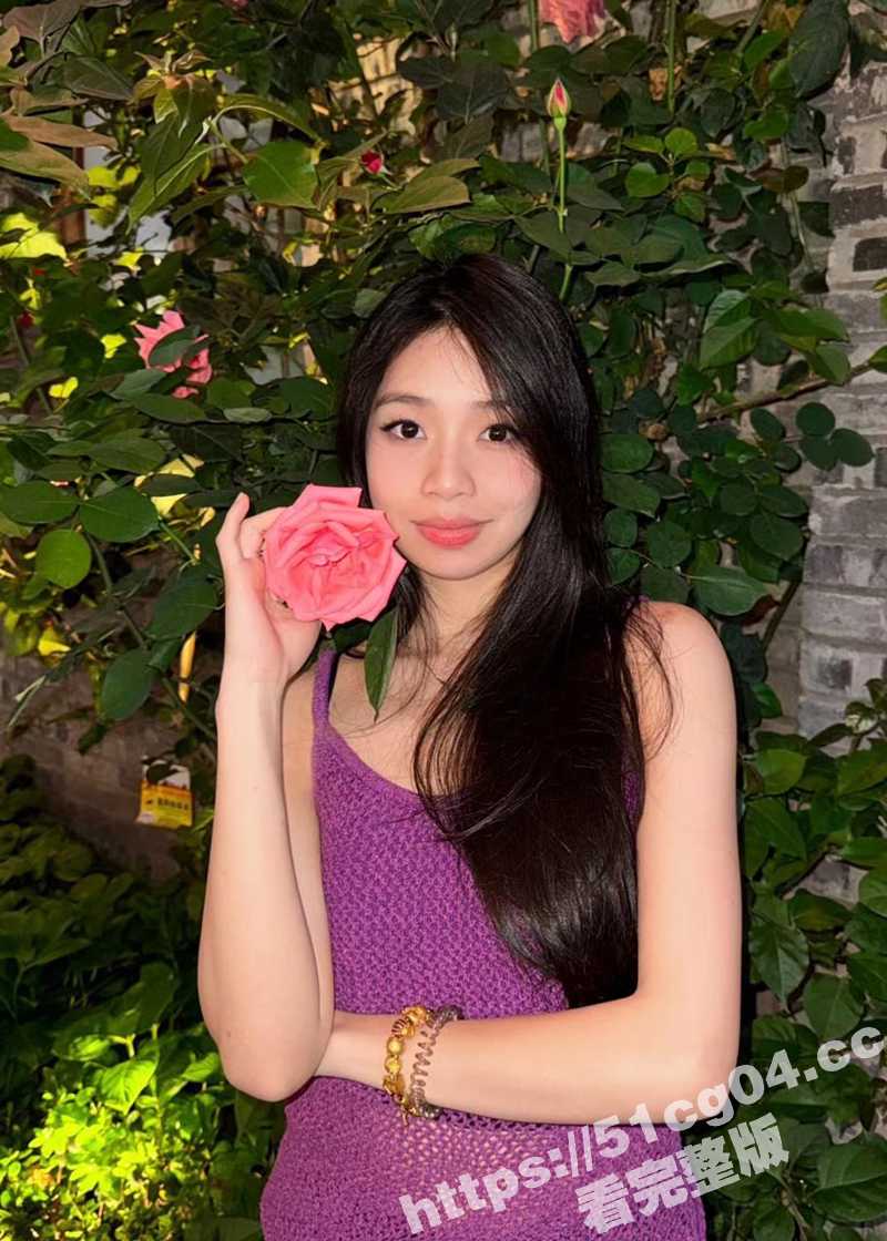 广州外语艺术学院骚逼 反差婊 黄乐妍 与男友性爱视频 骚聊记录完整流出