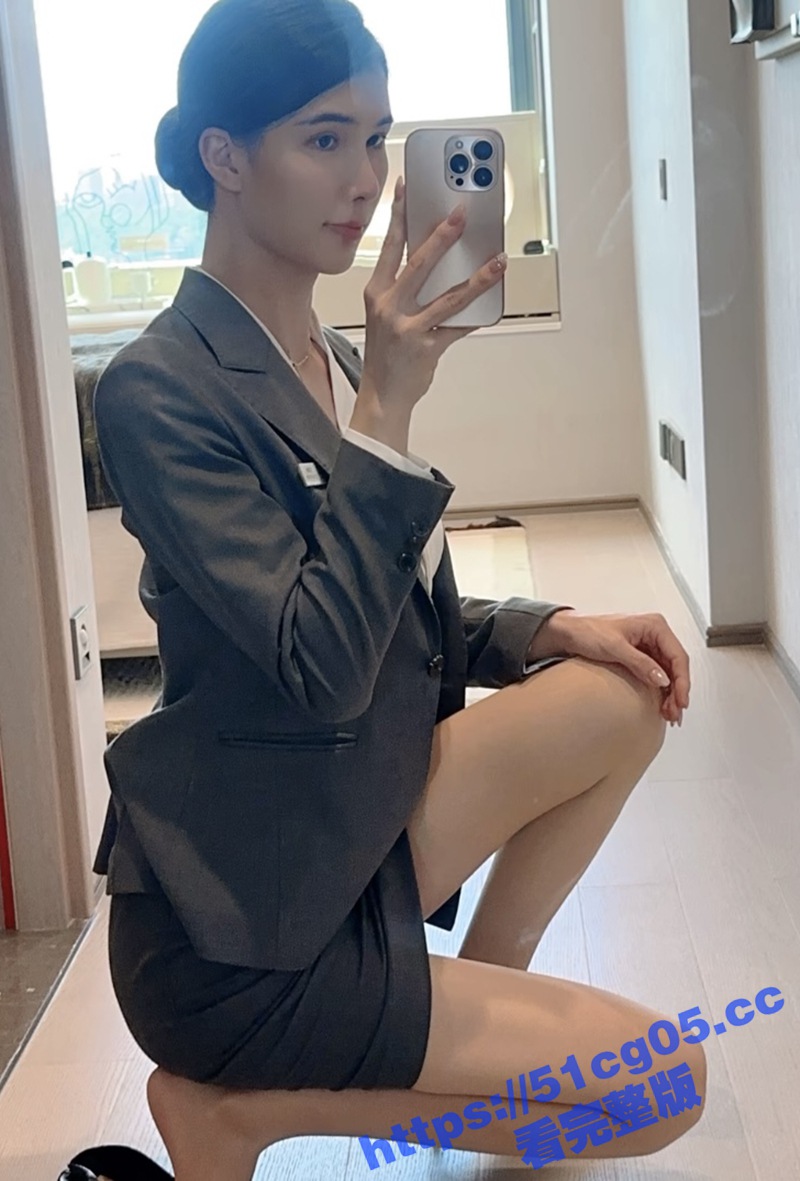 快手网红空姐少妇是邹相关图片